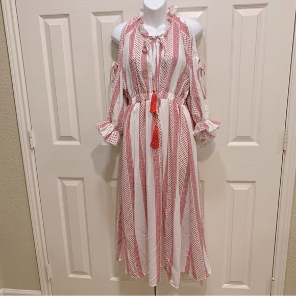 Red/White Vertical Striped Dress ❤️New Listing❤️ - Picture 1 of 10